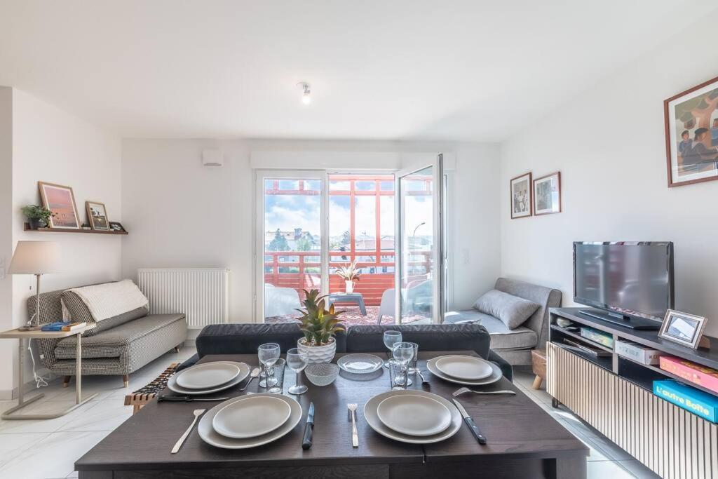Confort-Appartement Le Maia Anglet Exterior photo